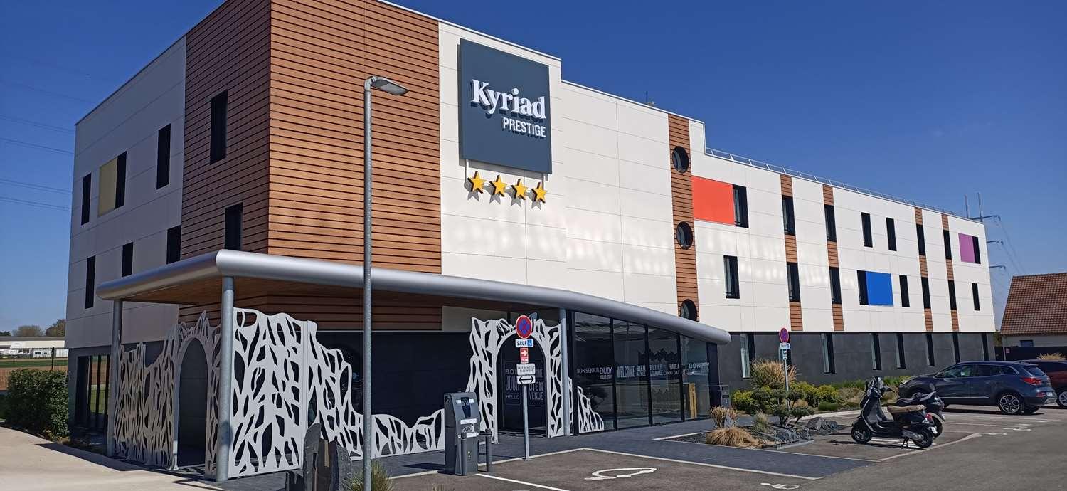 Kyriad Prestige Amiens Poulainville - Hotel And Spa Bagian luar foto