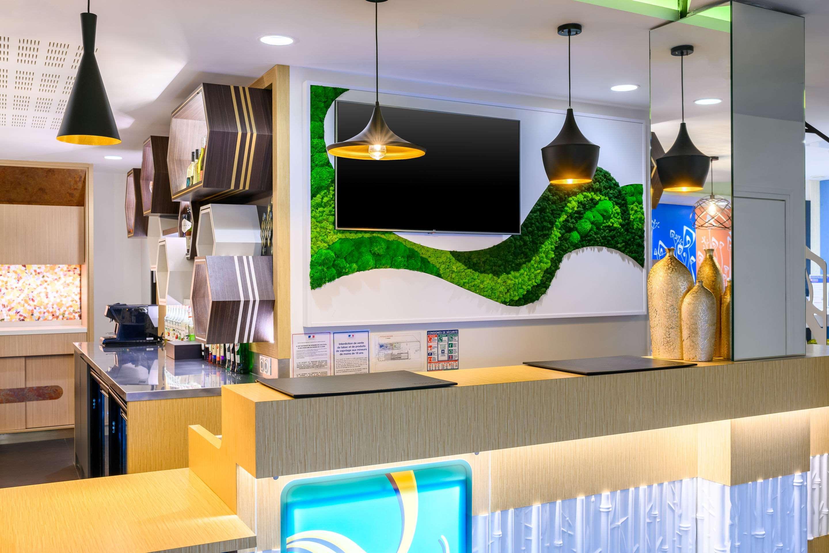 Kyriad Prestige Amiens Poulainville - Hotel And Spa Bagian luar foto