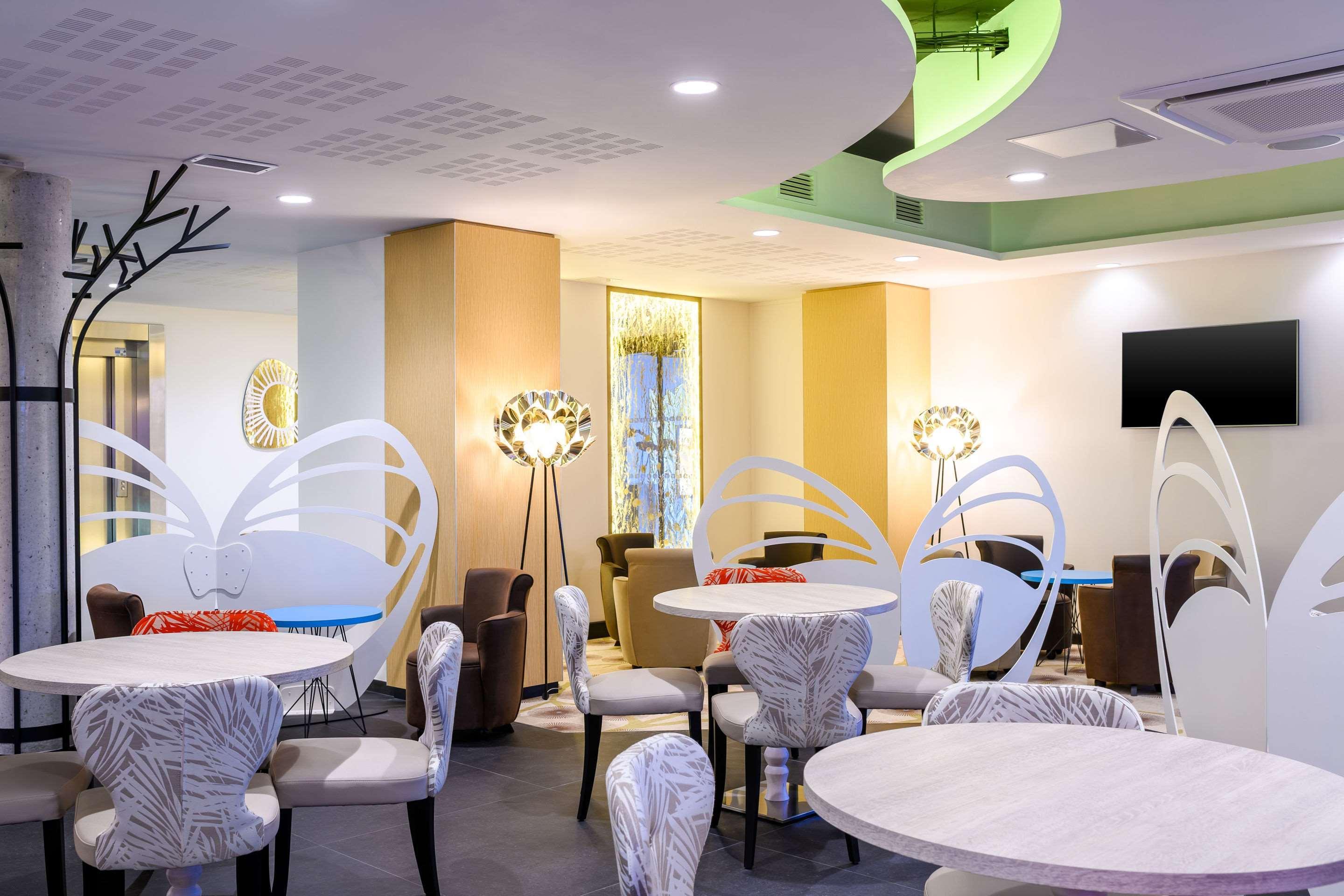 Kyriad Prestige Amiens Poulainville - Hotel And Spa Bagian luar foto