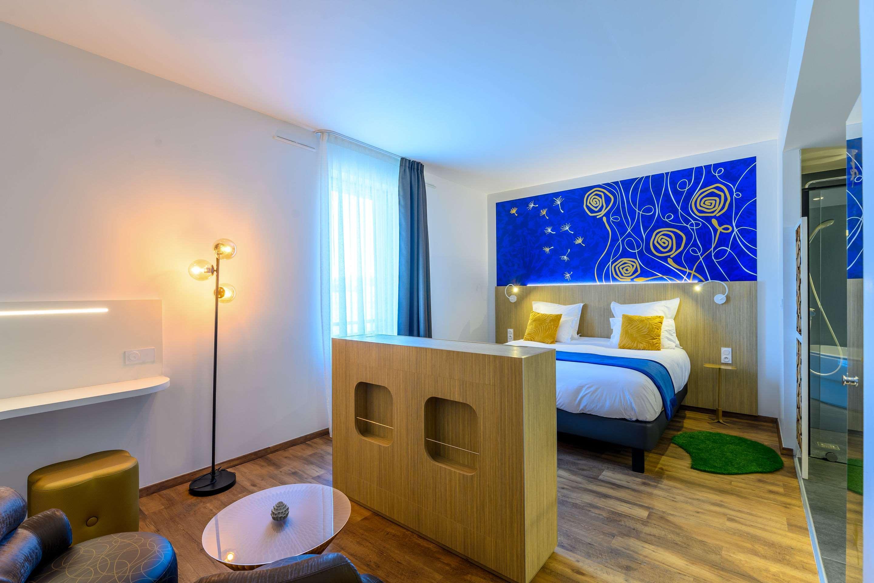 Kyriad Prestige Amiens Poulainville - Hotel And Spa Bagian luar foto