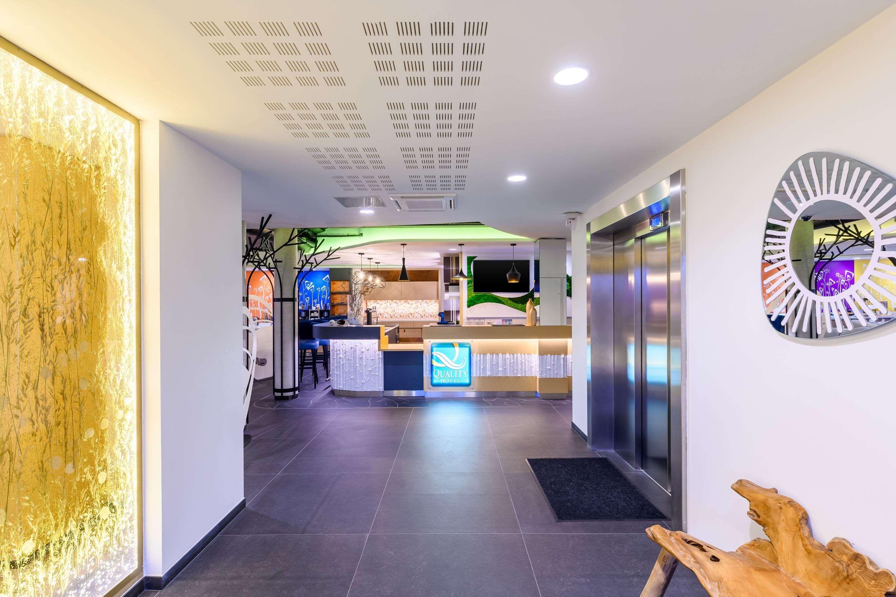 Kyriad Prestige Amiens Poulainville - Hotel And Spa Bagian luar foto