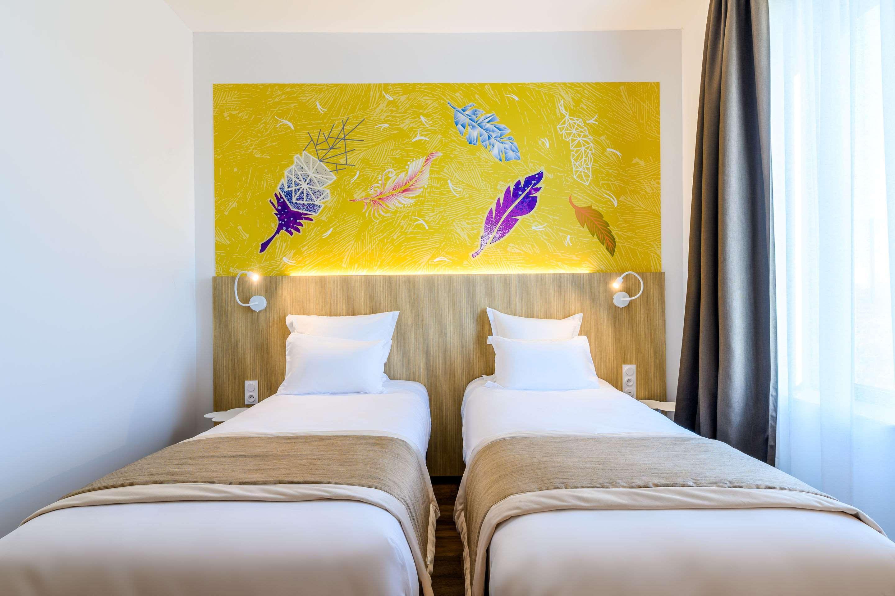 Kyriad Prestige Amiens Poulainville - Hotel And Spa Bagian luar foto