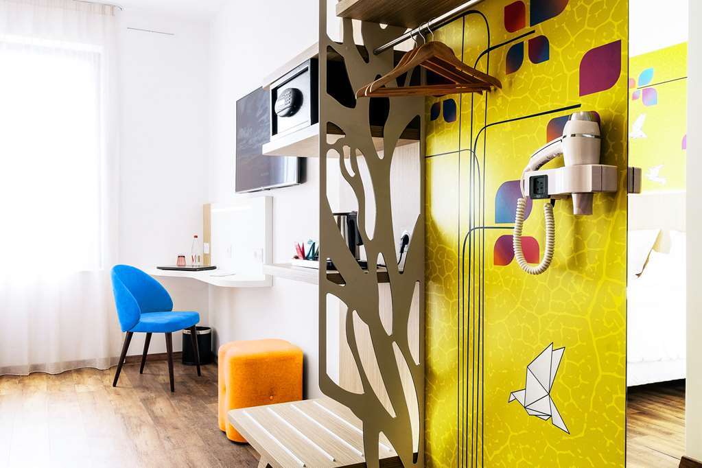 Kyriad Prestige Amiens Poulainville - Hotel And Spa Ruang foto