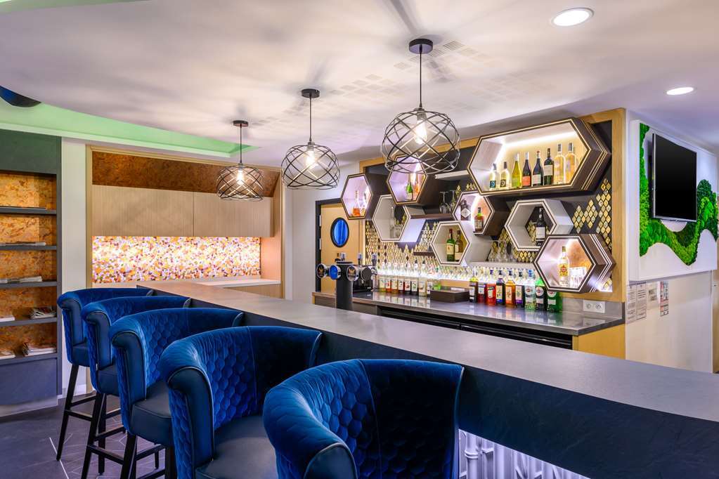 Kyriad Prestige Amiens Poulainville - Hotel And Spa Restoran foto